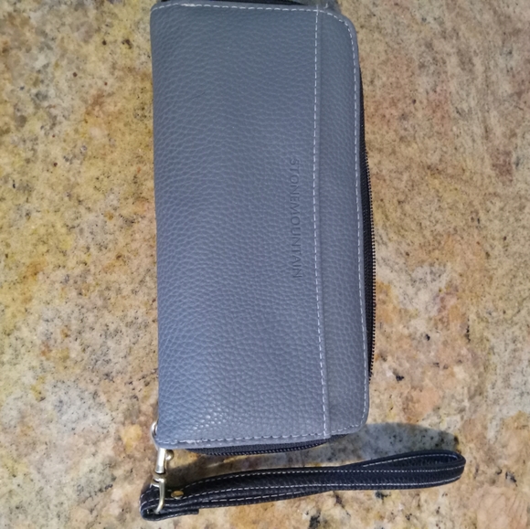 Wallet - Picture 2 of 7